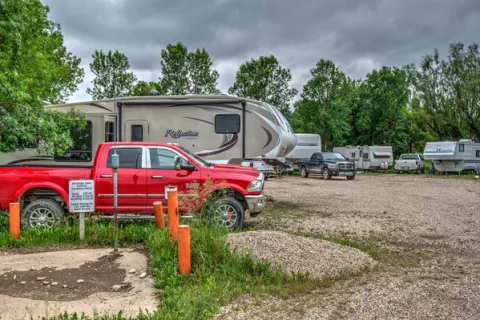 Berthold Cenex RV Park