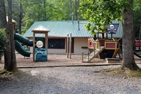 Imagination Mountain Camp-Resort