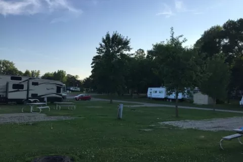 Hickory Hills Campground